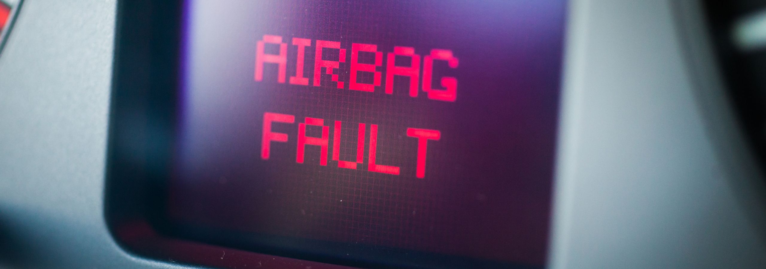 Airbag indicator displaying “Airbag Fault” message